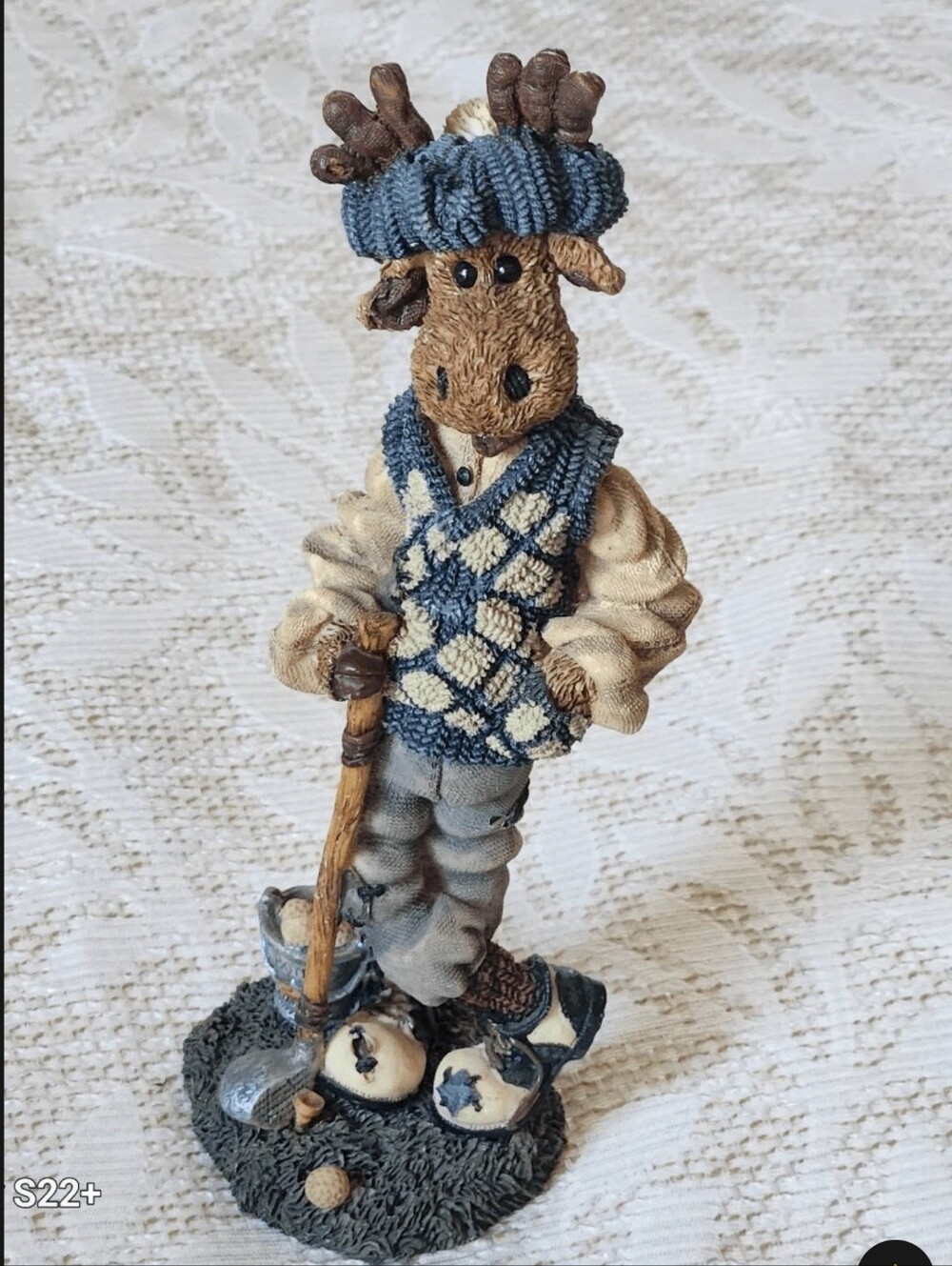 Boyds Bears & Friends Moose Figurine Golfer with Golf clubs Decorative Sculpture